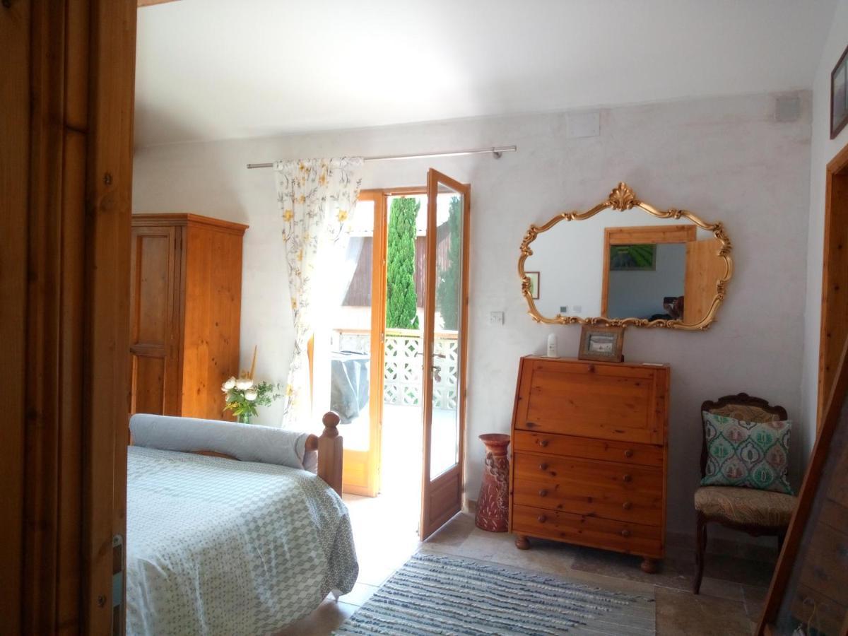 Olive View Villa Puissalicon Екстериор снимка