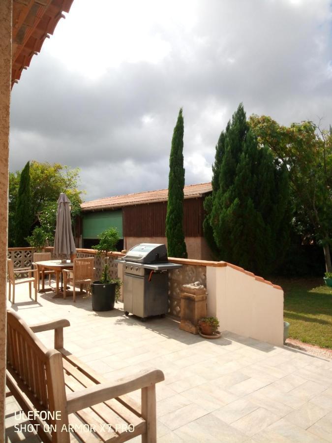 Olive View Villa Puissalicon Екстериор снимка